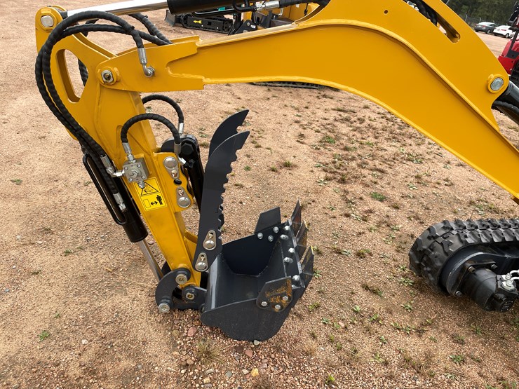 #1791-•-agt-xz20r-mini-excavator-image-18