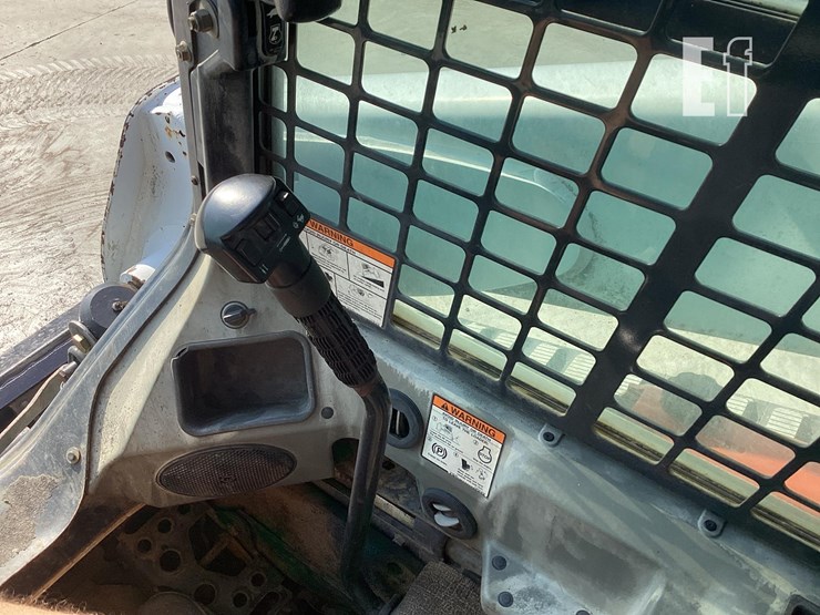 2014-bobcat-t650-image-16