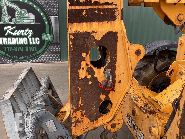 2017-jcb-512-56-image-11