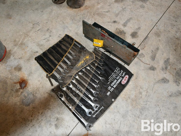 wrench-sets-and-socket-set-image-7