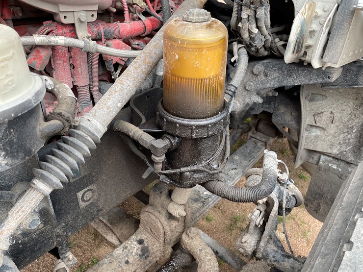 2011-peterbilt-365-image-84