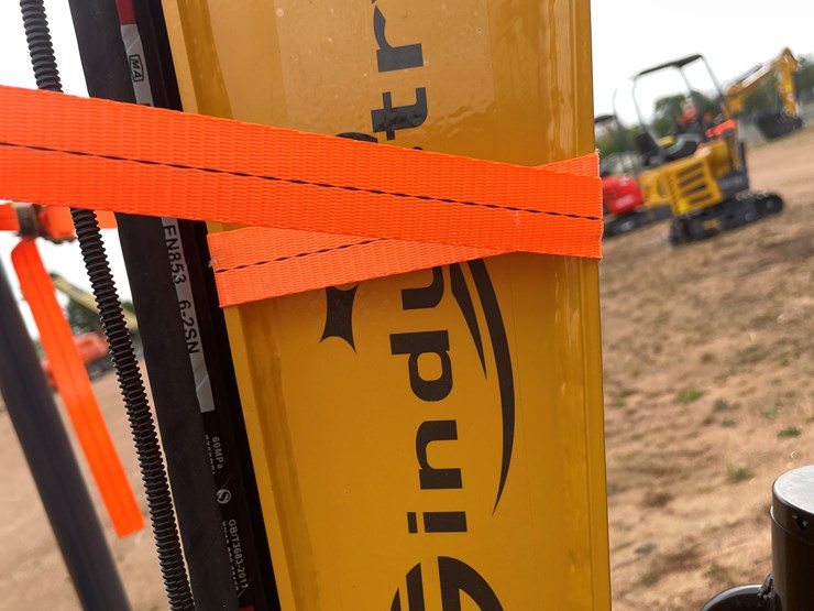 #1796-•-agt-mx20r-mini-excavator-image-22