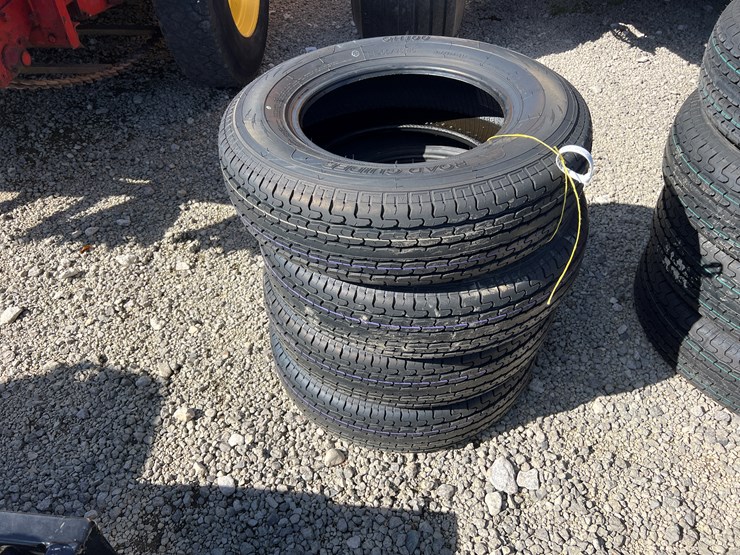 #858-•-4)-205/75r15-tires-image-1