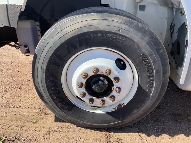 2012-international-durastar-4400-image-22