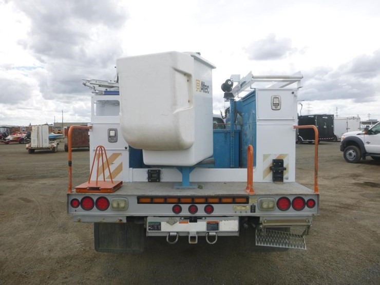 2015-ford-f550-image-6