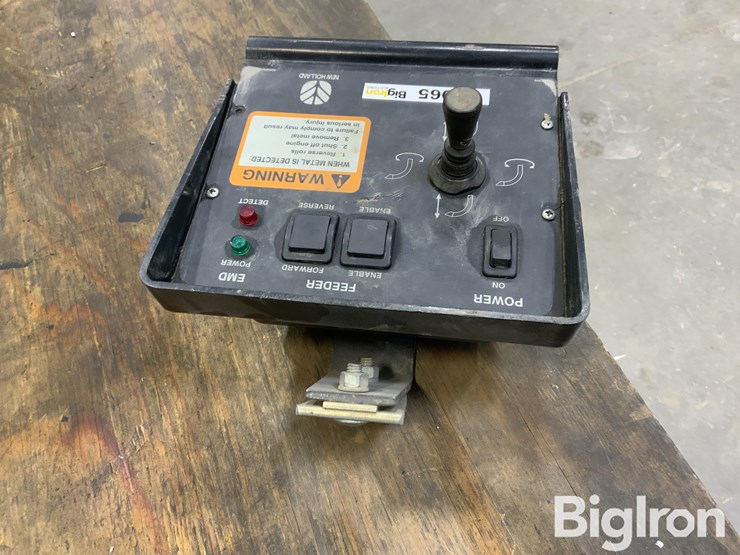 new-holland-corn-chopper-monitor-image-6