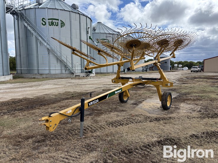 2015-vermeer-vr1224-image-1