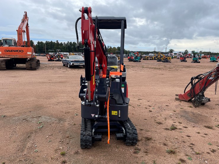 #1692-•-agt-mx15rx-mini-excavator-image-2