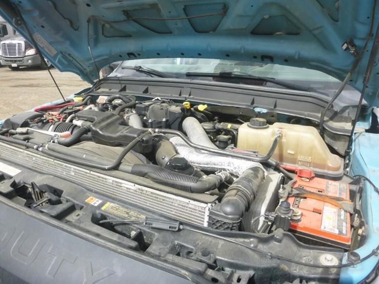 2015-ford-f550-image-25