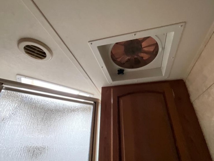 2015-forest-river-flagstaff-microlite-camper-image-26