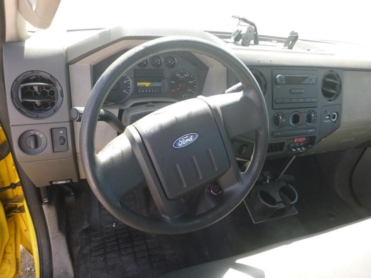 2010-ford-f350-image-13