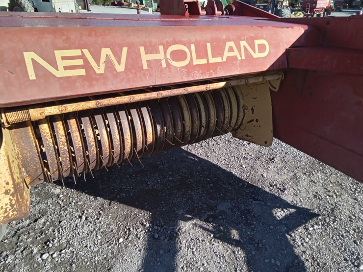 new-holland-273-image-4