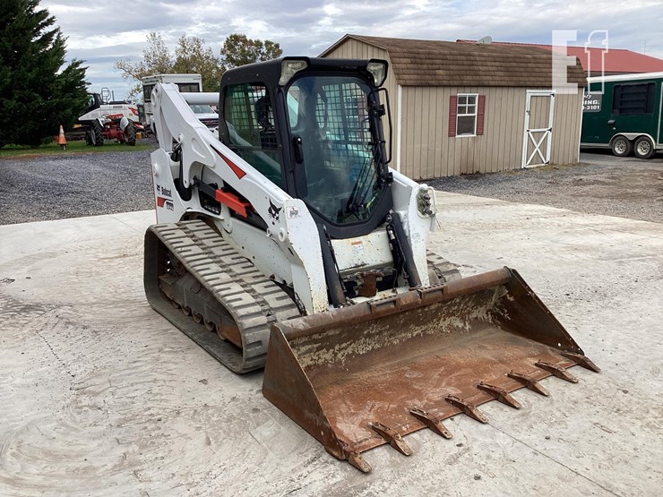 2019-bobcat-t740-image-6