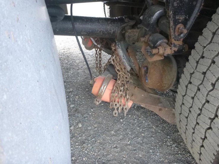 2017-international-8600-image-12