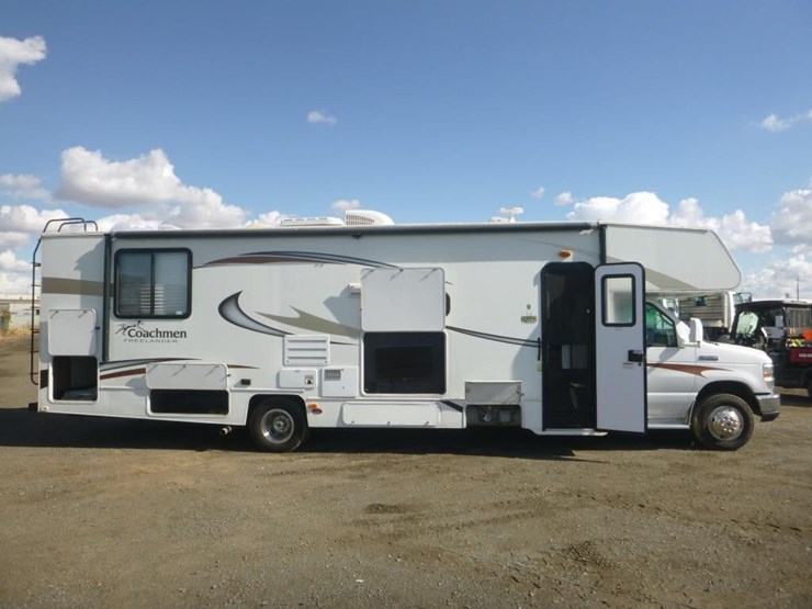 2014-ford-e450-image-18