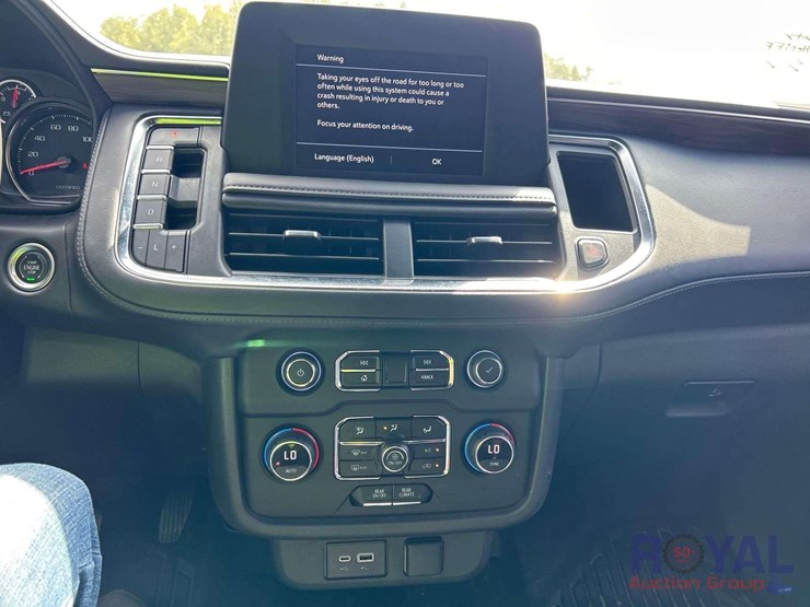 2022-chevrolet-tahoe-image-17