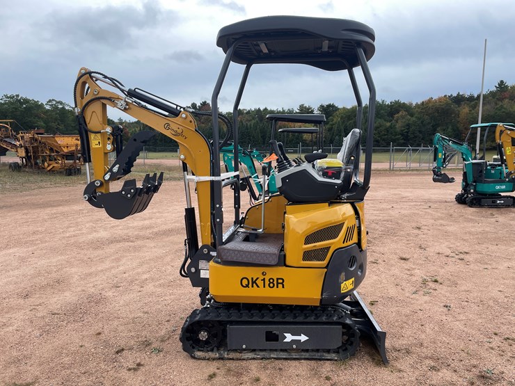 #1795-•-agt-qk18r-mini-excavator-image-8