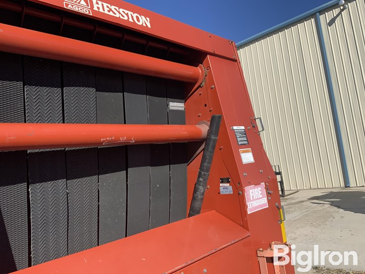 2001-hesston-856a-image-12