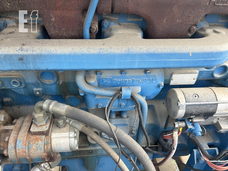 john-deere-8-image-9