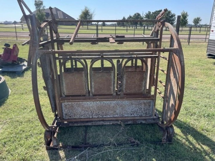 filson-calf-table-image-2