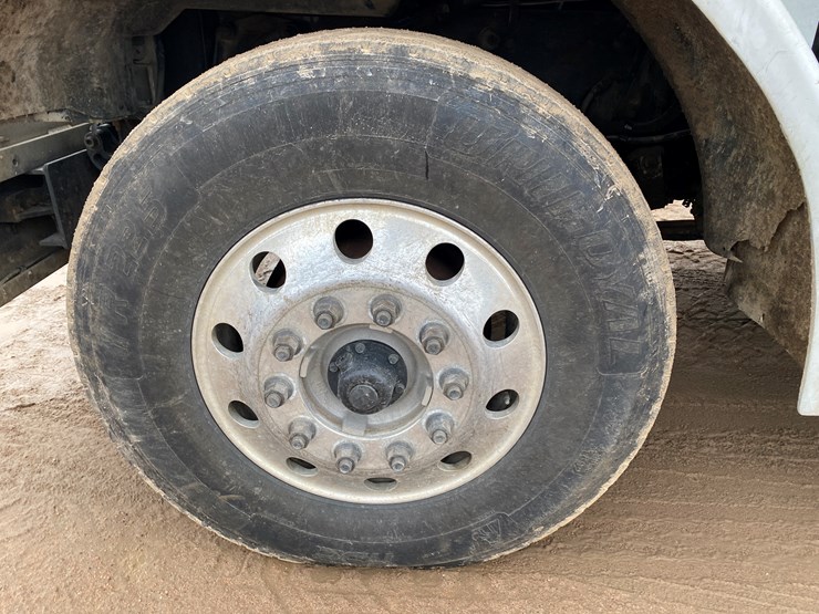 peterbilt-357-image-9