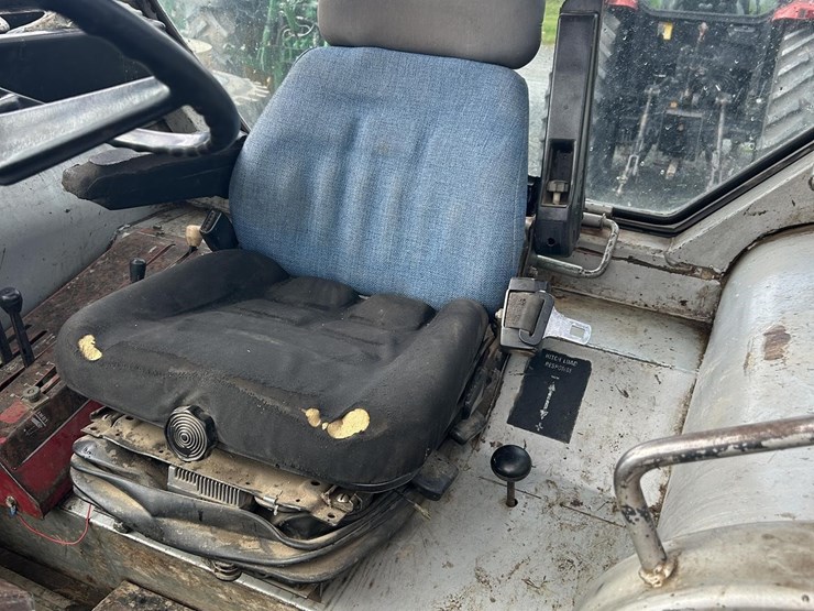 white-2-105-image-12