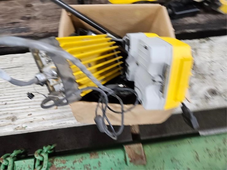 #2479-•-2002-trimble-5700-gps-reciever-image-14