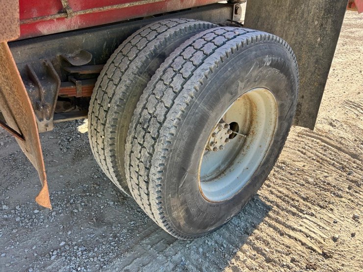 1996-international-4700-image-12