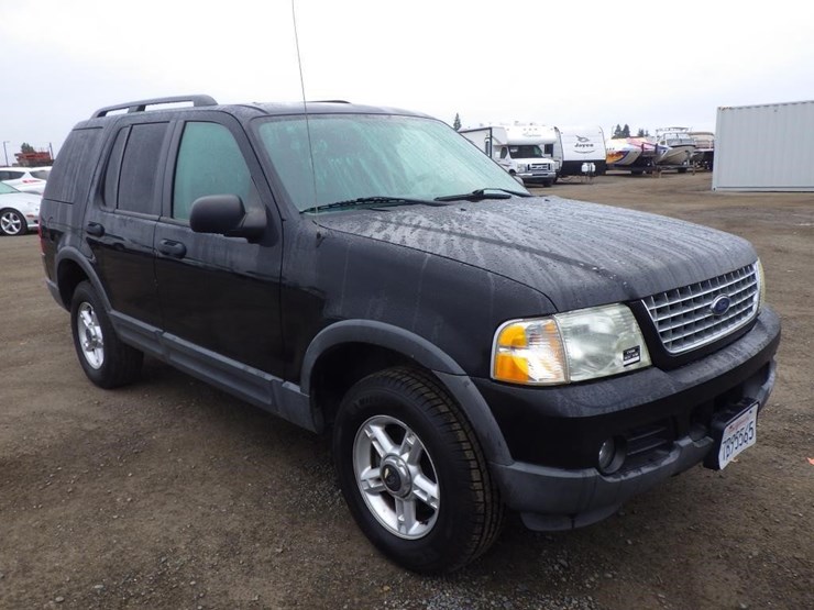 2003-ford-explorer-image-2