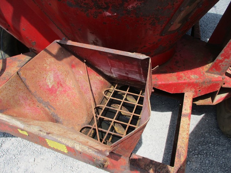 new-holland-357-image-7