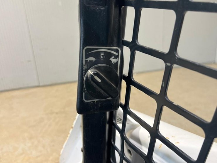 bobcat-s550-image-23