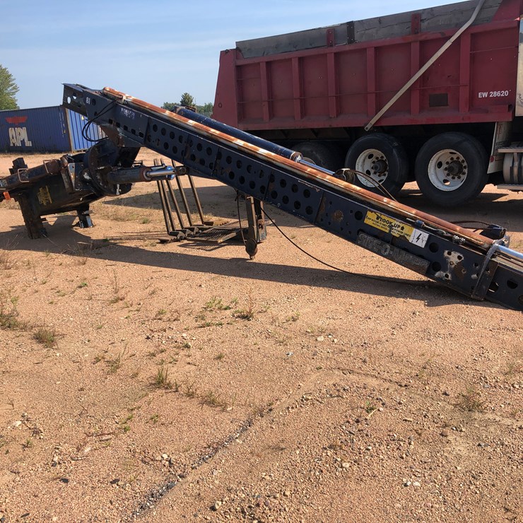 #3337 • JLG110-35 Side-O-Matic Concrete Block Boom