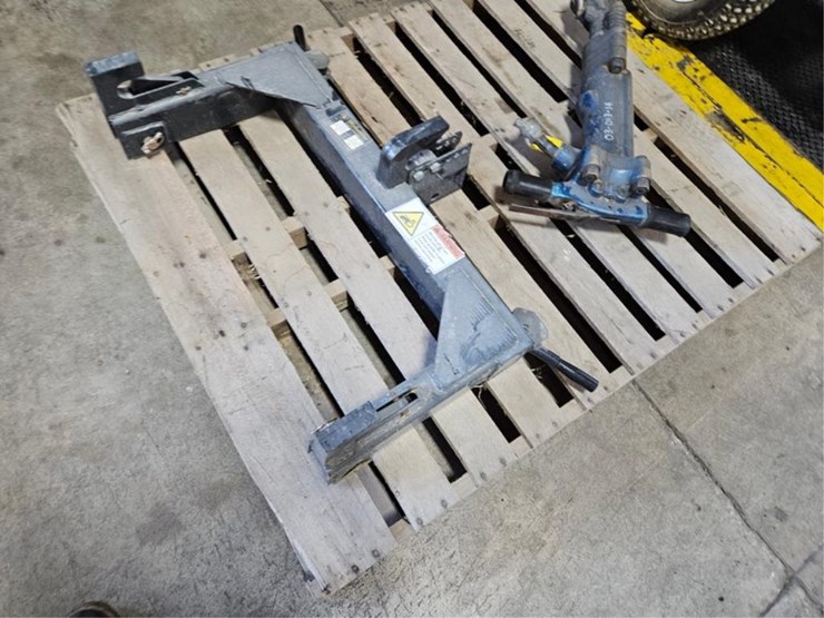 #2514-•-new-wolverine-tr-26-01c-3pt-quick-hitch-image-2