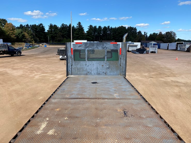 2003-international-7400-image-36