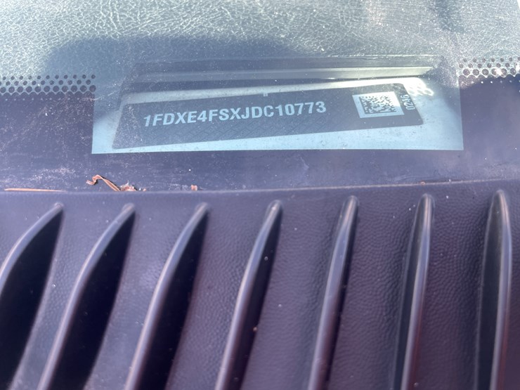 2018-ford-e450-image-42