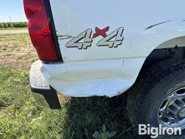 2007-chevrolet-silverado-2500-image-18