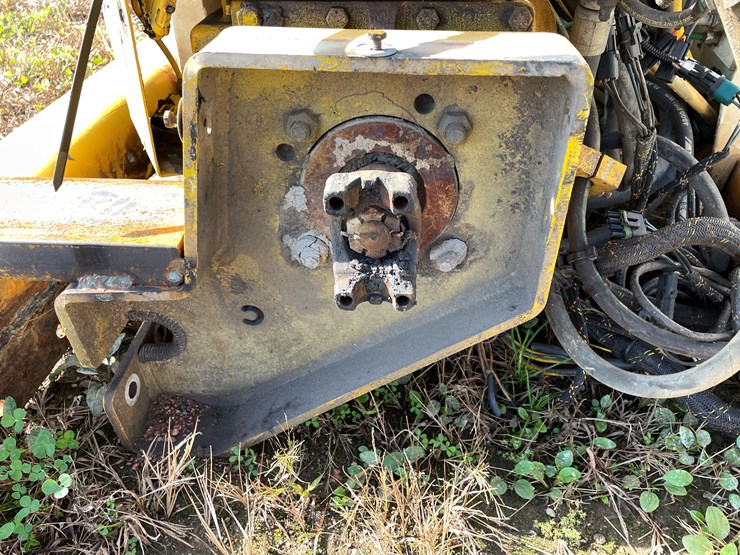 #3374-•-mcneilus-cement-mixer-drum-with-chutes-and-controls-image-14