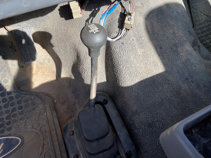 1997-ford-f350-xlt-image-32