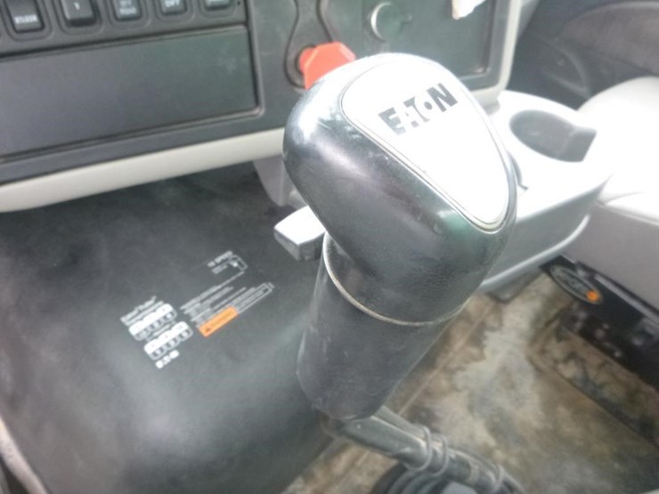 2017-international-8600-image-19