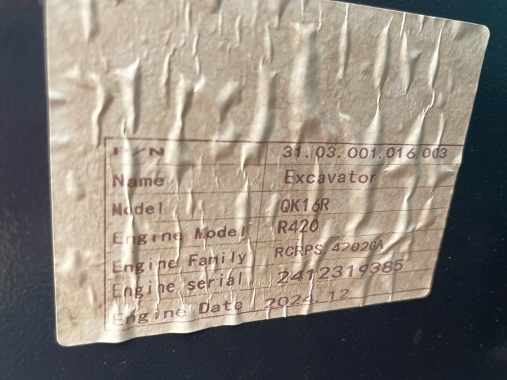 #1798-•-agt-qk16r-mini-excavator-image-12