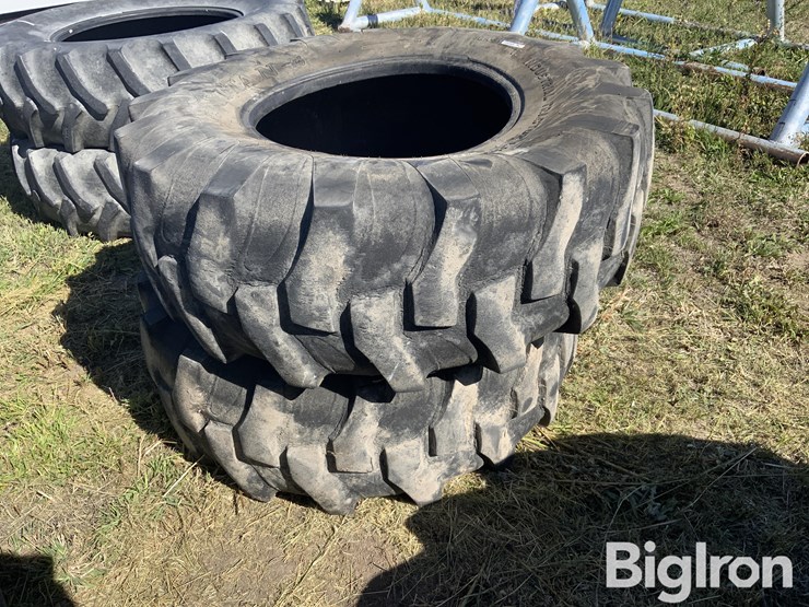 titan-18.2-26-tractor-tires-image-7