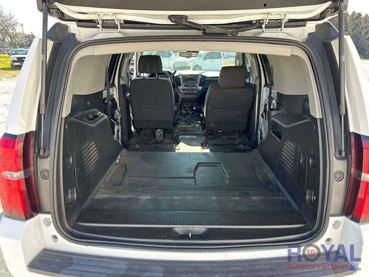 2018-chevrolet-tahoe-image-24