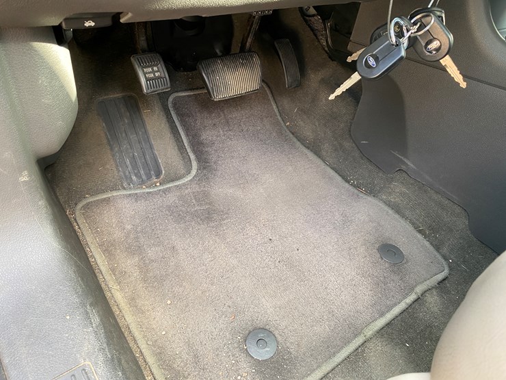 2013-ford-edge-image-62