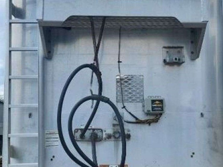 2013-mac-walking-floor-trailer-image-2