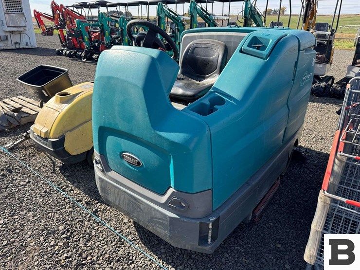 tennant-t7-ech20-floor-scrubber-image-4