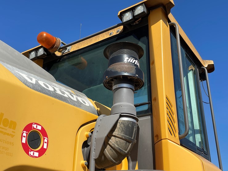 2015-volvo-l70h-image-31