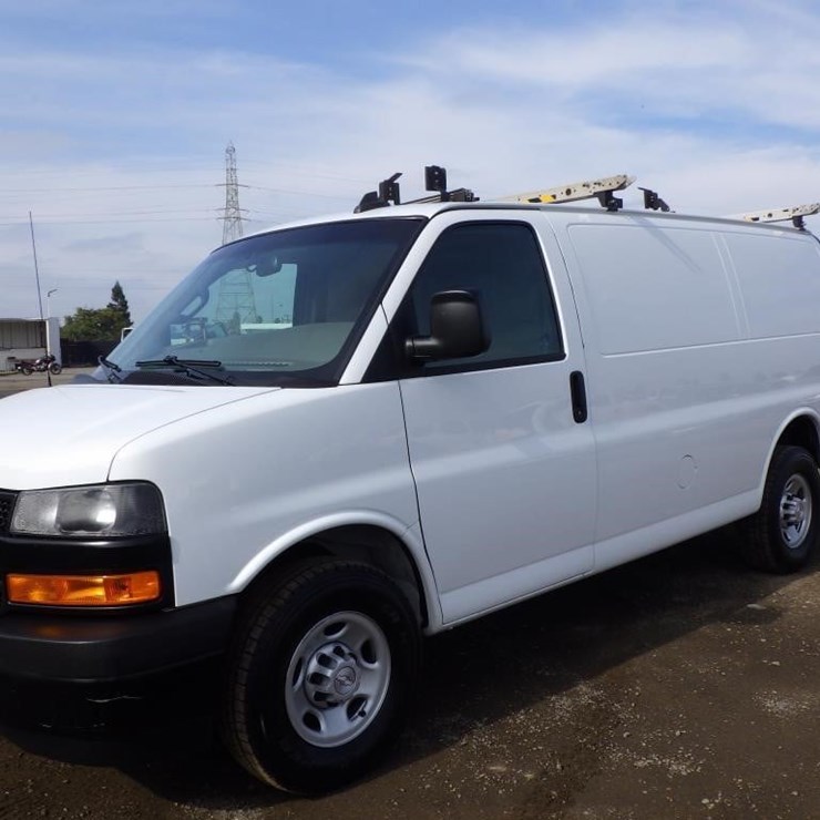 2018 CHEVROLET EXPRESS 2500