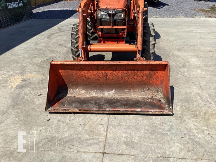 2016-kubota-m7060d-image-9