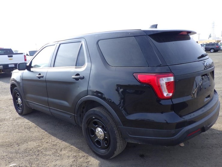 2019-ford-explorer-image-4