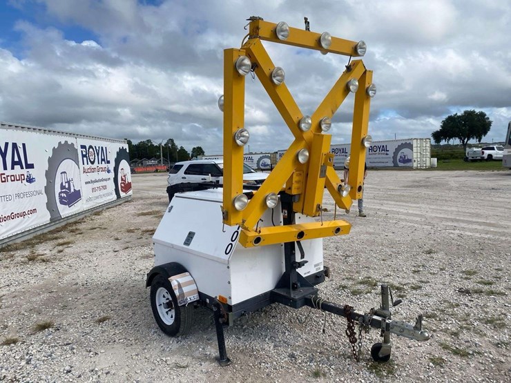 2013-magnum-power-mlg08-towable-runway-closure-marker-light-tower-image-2